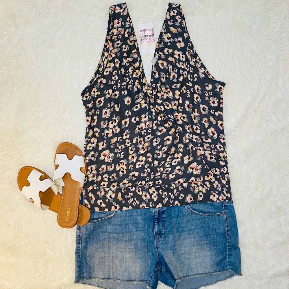 COPY - NWT EVEREVE Front and Back V Tank